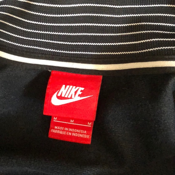 Women’s Nike jacket - Picture 6 of 7